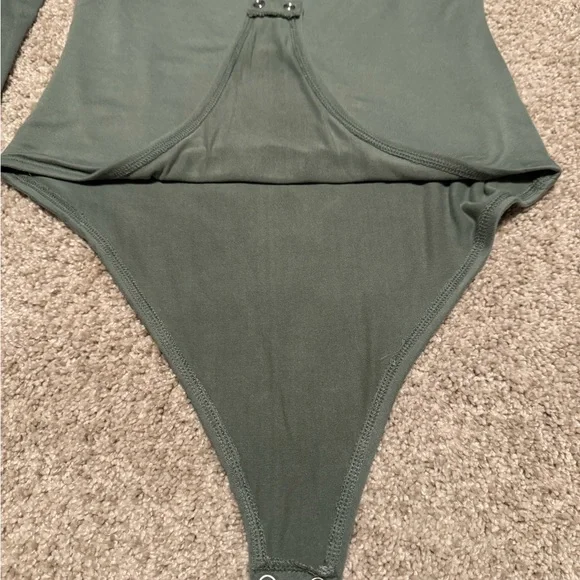 Olive Long Sleeve Bodysuit - Picture 5 of 6
